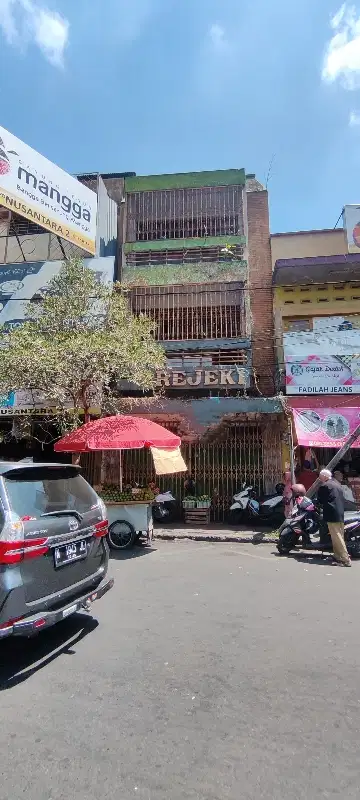 disewakan murah ruko 3 lantai pusat kota pasar besar malang