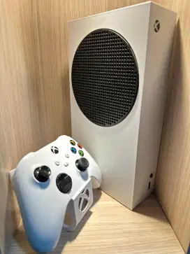 XBOX Series S / 512 GB