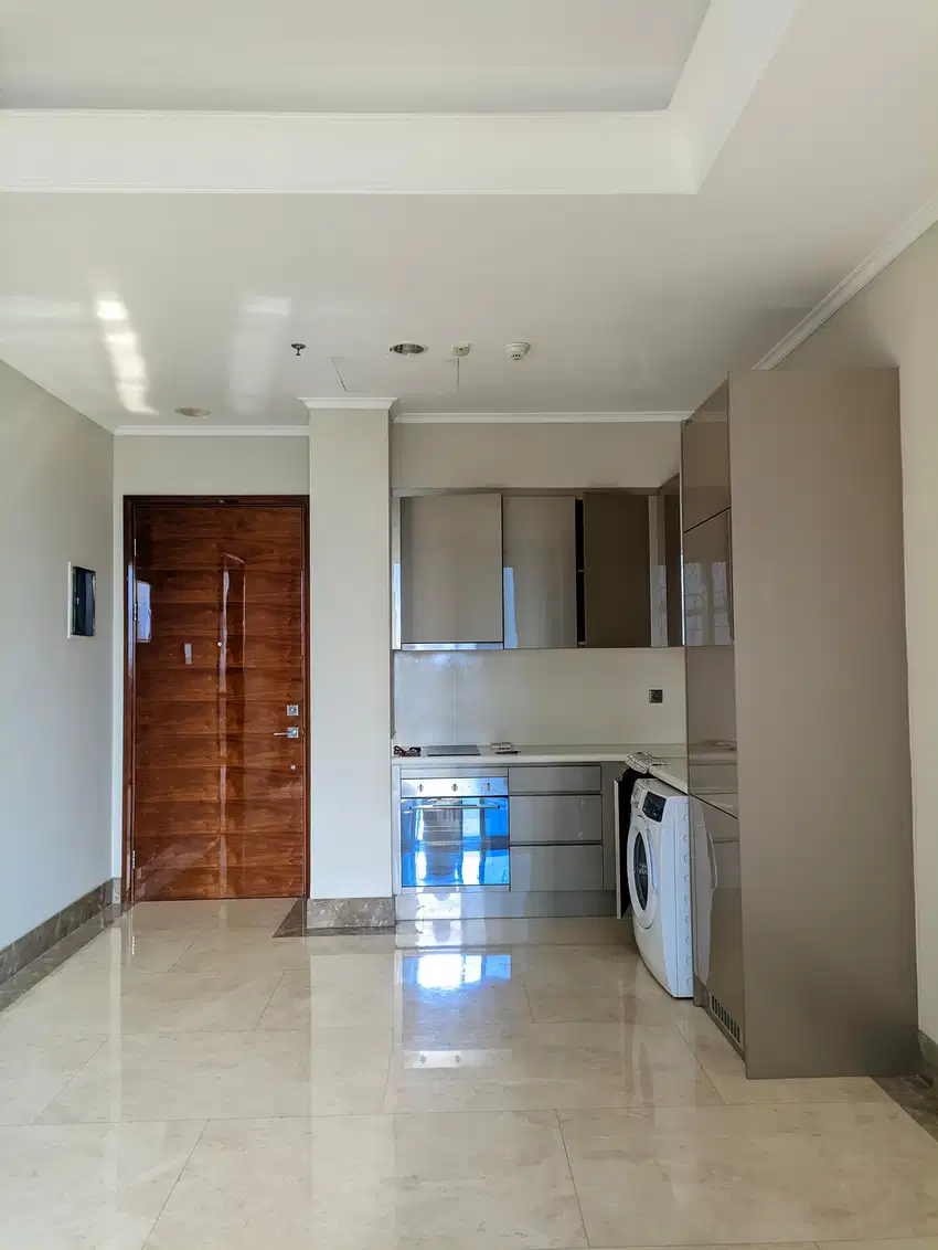 DIJUAL Apartemen District 8 senopati 1 BR 70sqm Semi Furnished