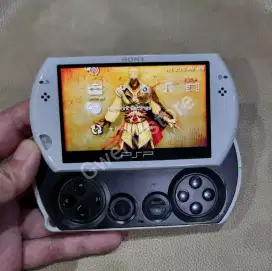 Psp go white 16gb bisa download game gratis