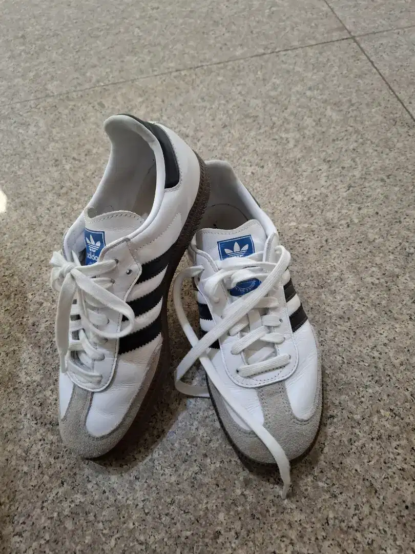 Sepatu Adidas samba