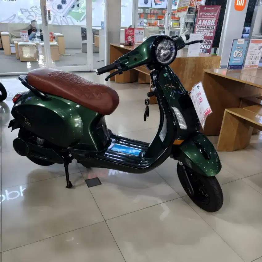 SEPEDA LISTRIK VESPA TERBARU DISKON 1JUTA  SISA 1 UNIT