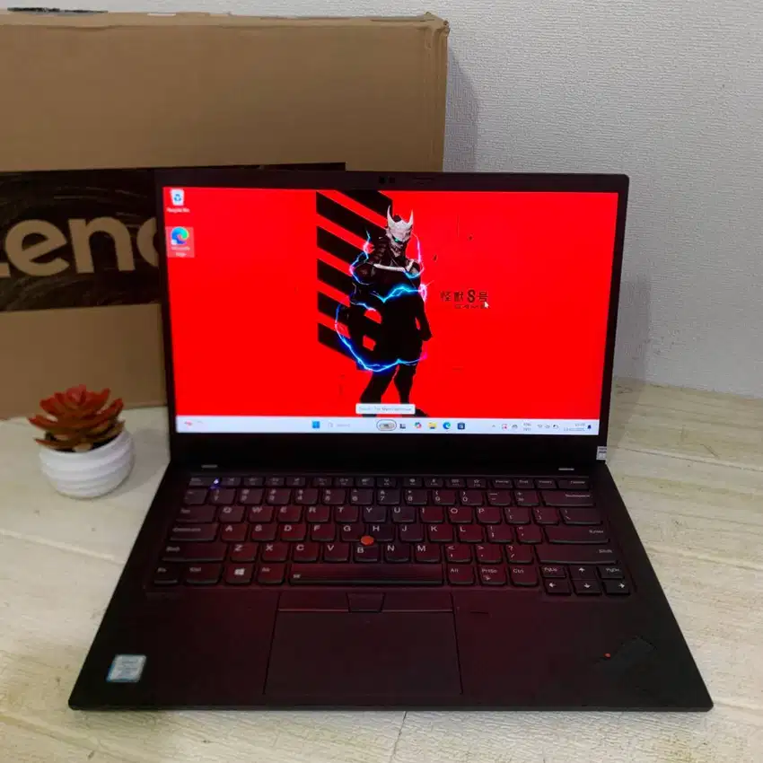 2ND Slim Lenovo Thinkpad X1 Carbon | Core i7 8665U  16/256GB Murah