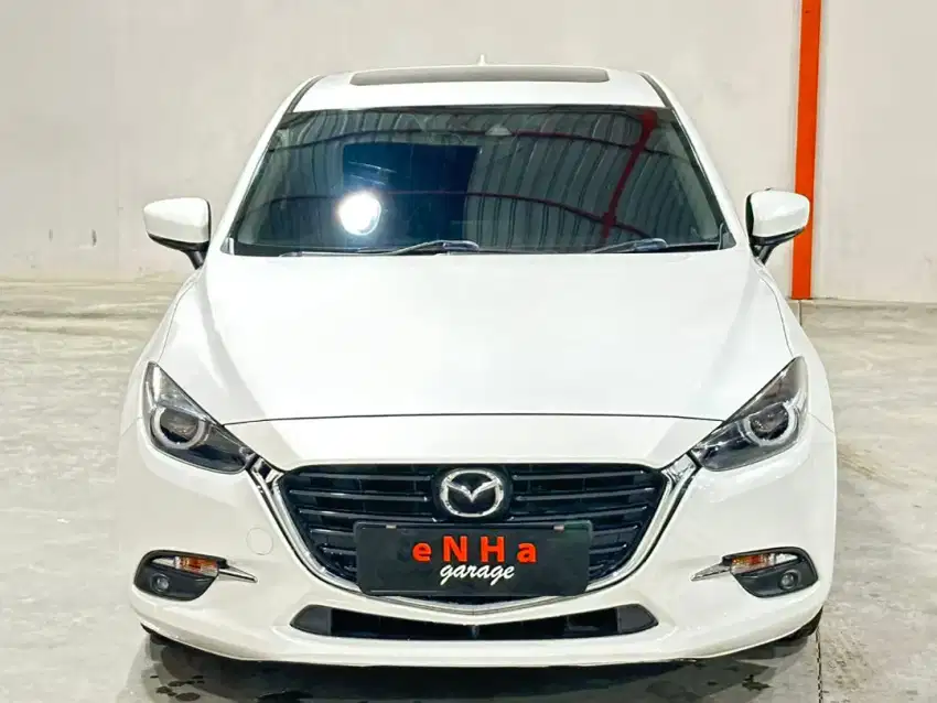 Mazda 3 HB putih 2018 termurahhhhhh