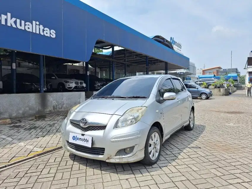 [OLX Mobbi] Toyota Yaris Silver 1.5 E Bensin-MT 2010 TKC