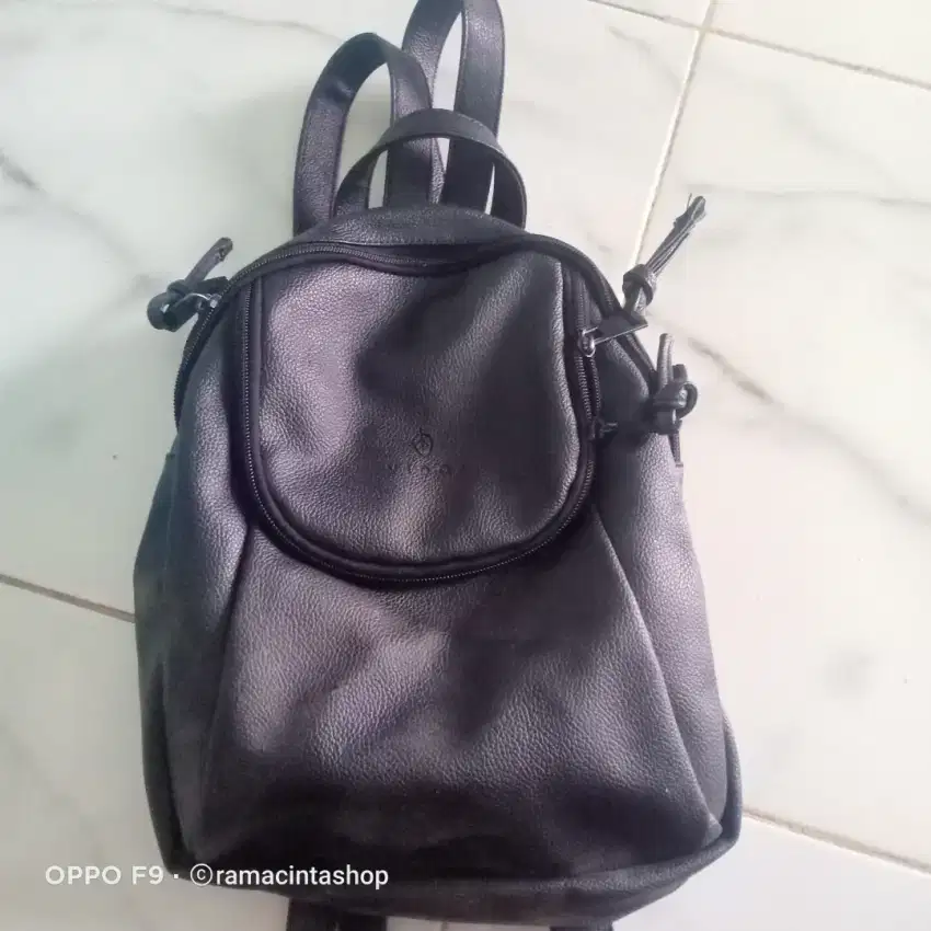 Tas ransel wanita