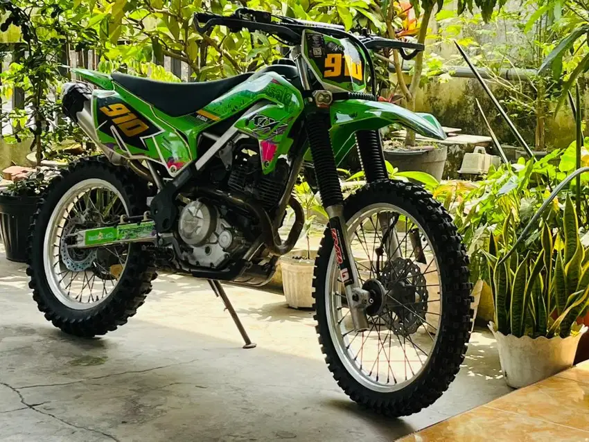 Trail kawasaki klx 230R