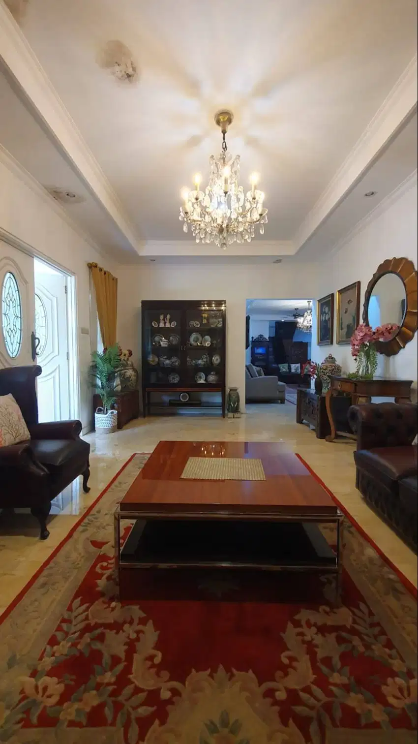 Rumah strategis Cipete, 500 m ke MRT, komp buntu, aman dan dpn taman