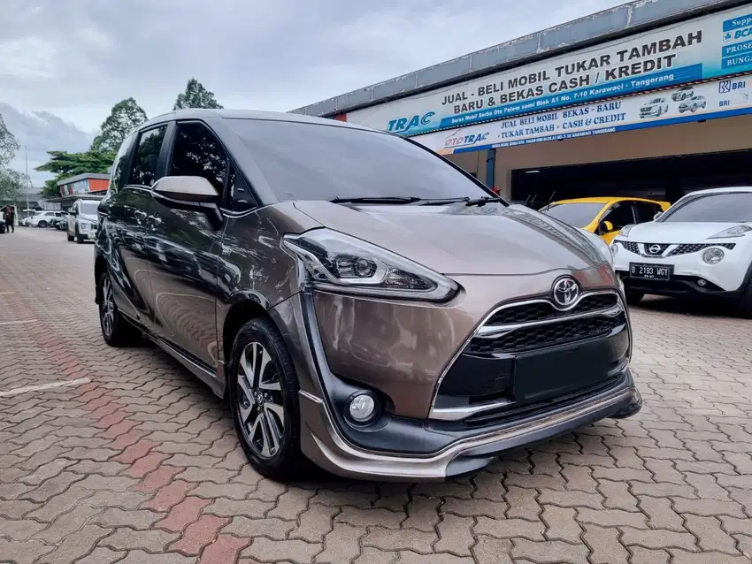 TOYOTA SIENTA Q AT MATIC 2016