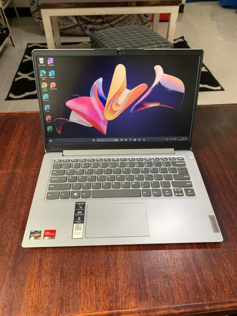 LAPTOP MURAH Lenovo ideapad slim 1 AMD Ryzen 3 3250U Ram 4/256