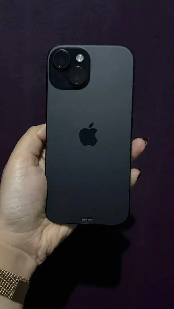 IP 15 basic Mid Black 128GB 100%HB CC rendah mulus