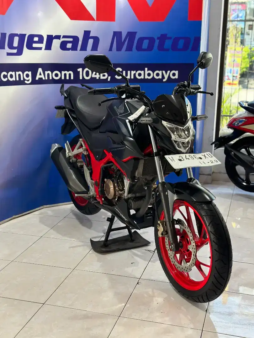 KM RENDAH ! HONDA CB 150 R STREETFIRE TH 2019