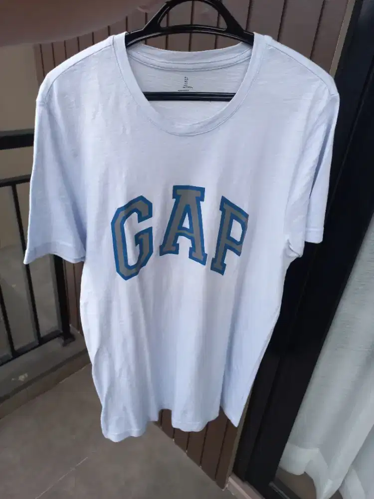 Tshirt GAP Made In Indonesia