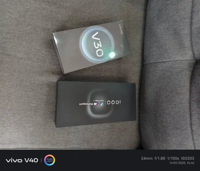 Vivo V30 12/512gb Baru new segel dan Iqoo 13 16/512gb ex pakai 5 hari