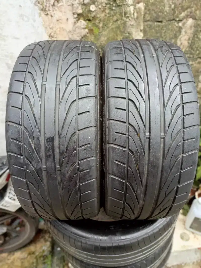 BAN 225/40 R18 DUNLOP DIREZZA