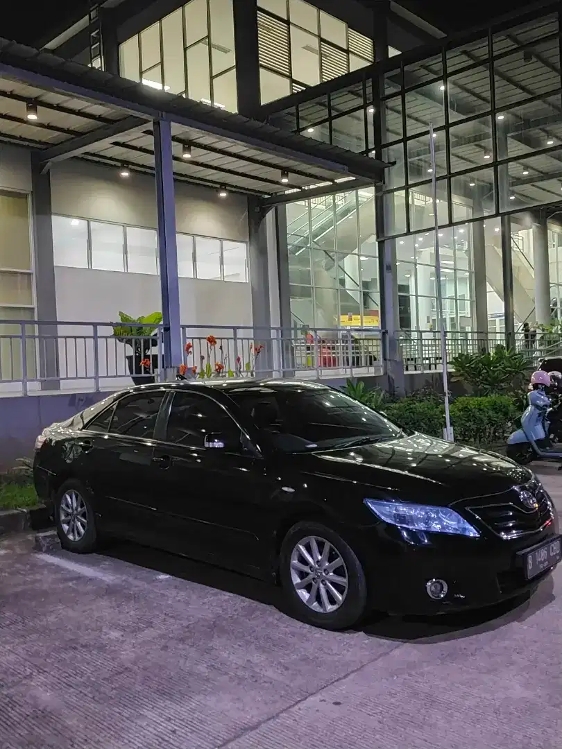 TOYOTA CAMRY 2.4 AT Limo Premium