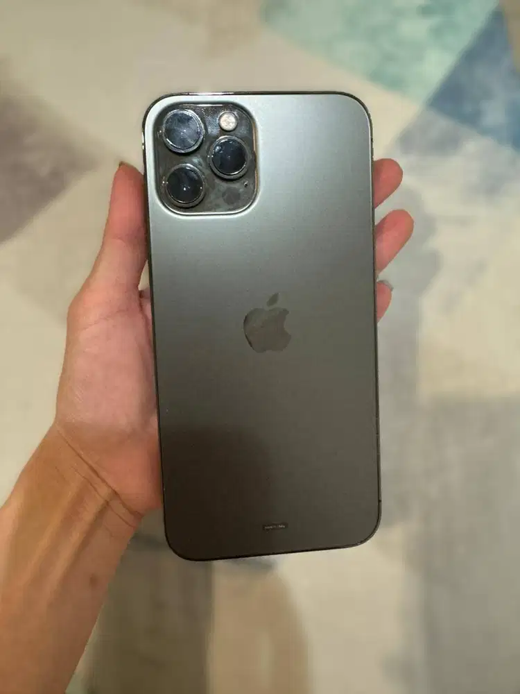 langsung aja jual iphone 12 128