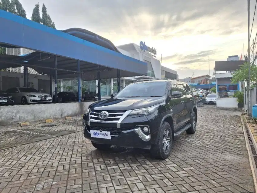 [OLX Mobbi] Toyota Fortuner Hitam 2.4 G Solar-AT 2020 36U