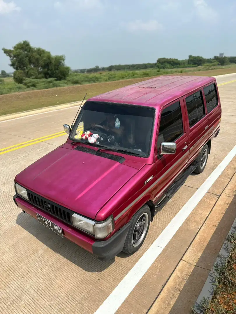 Toyota Kijang Super 1988 Bensin