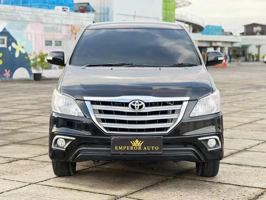 TOYOTA INNOVA V 2.0MT MANUAL 2015, Hitam, Bensin, Km 100rban