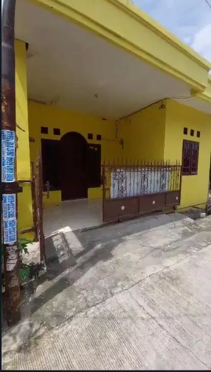 Rumah Corak Kuning Coklat Di Pondok Ungu