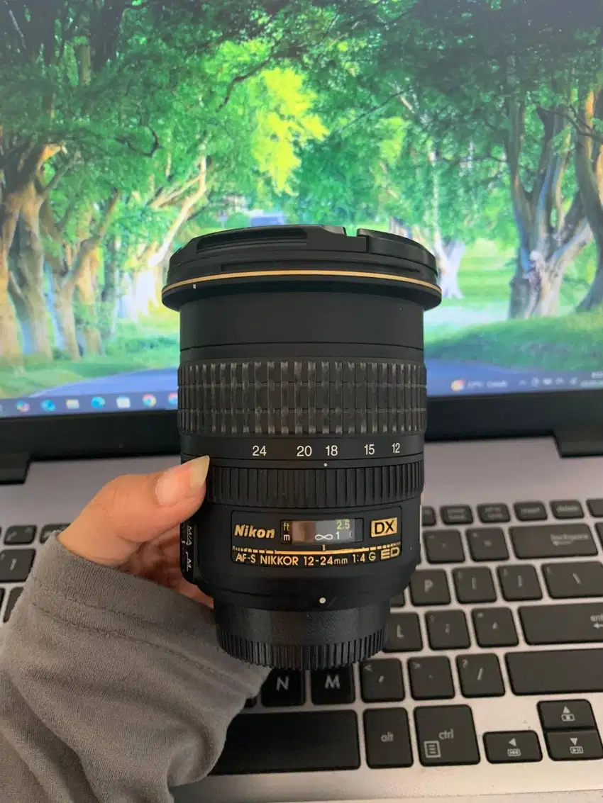 DIJUAL LENSA  NIKON 12-24MM F1.4 DX