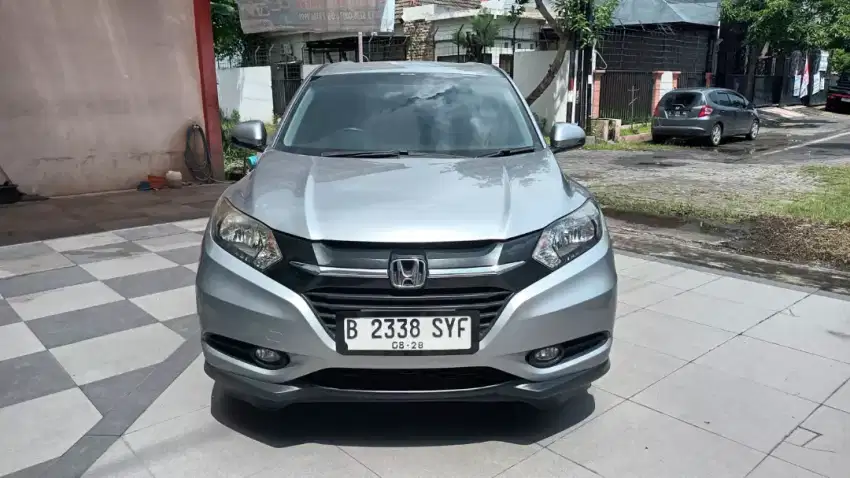 Low KM Record Honda HRV 1.5 E Matic 2018