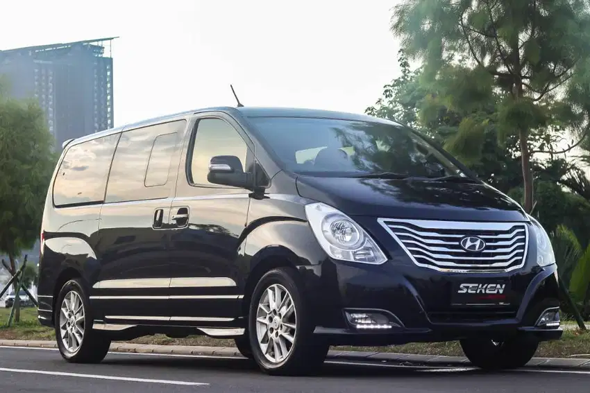 Hyundai H1 H-1 2.4 XG 2.4XG AT Matic 2015 Hitam Bensin Service Record