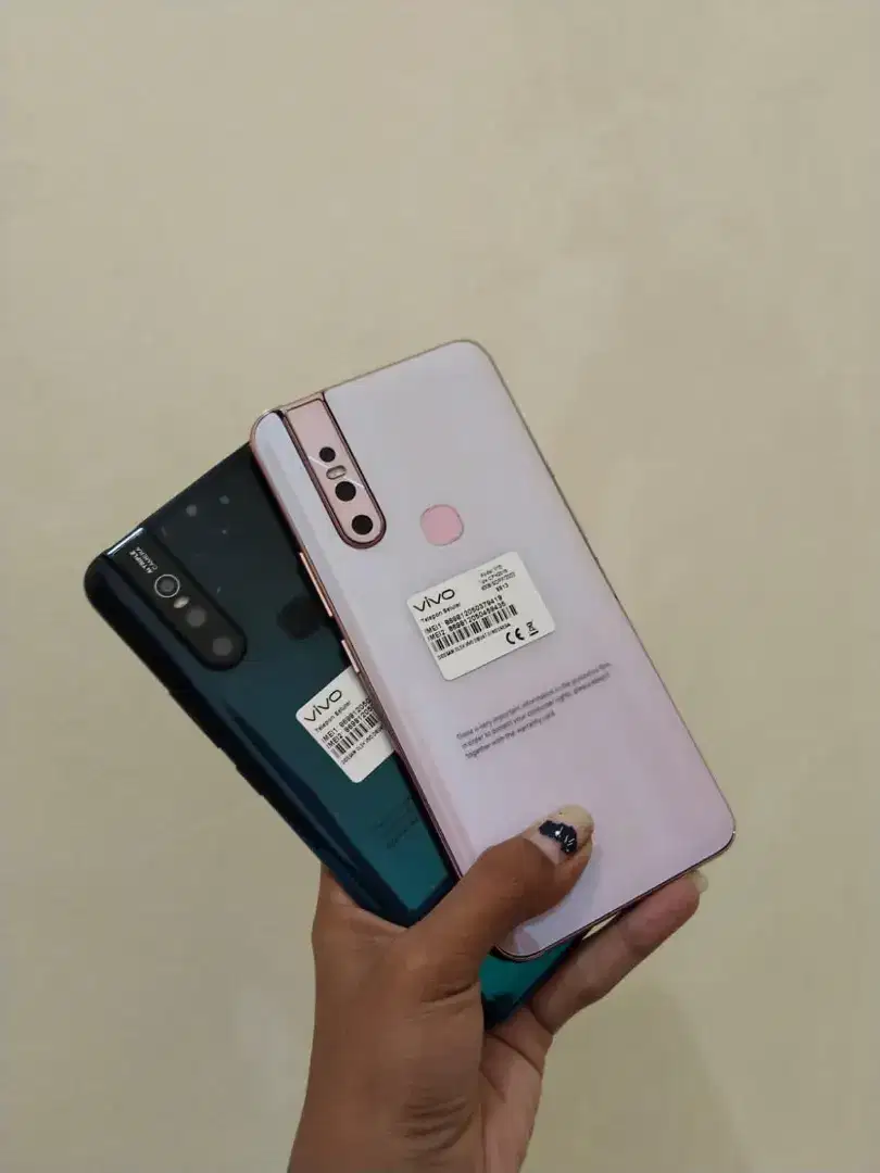 VIVO V15 RAM 8/256 GB FULLSET MULUS BERGARANSI