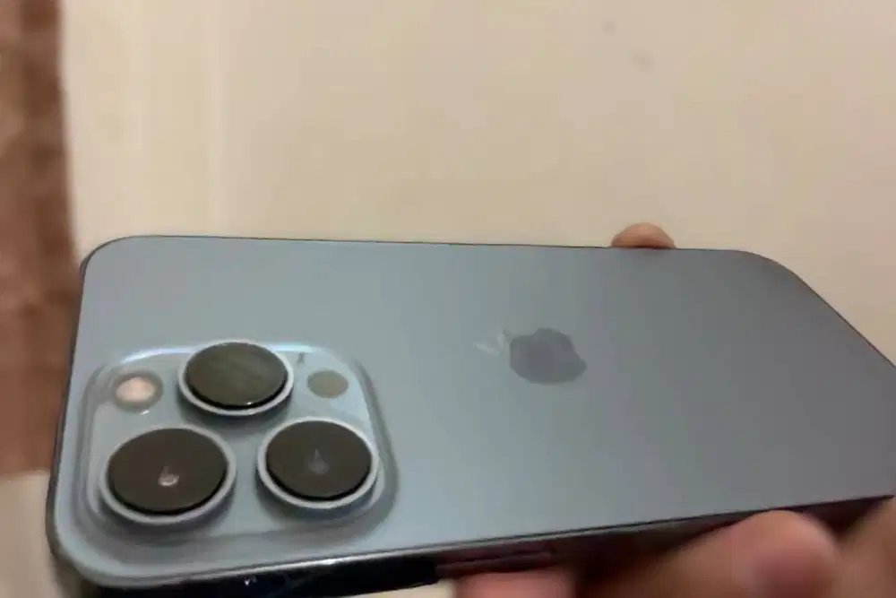 di beli iphone 15 pro 512 garansi/ tidak garansi
