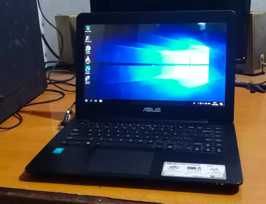 Asus core i3 siap ngedit