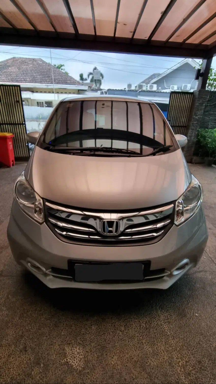 Honda Freed 1.5E A/T, Silver, 2013, mulus, rawatan bengkel resmi Honda