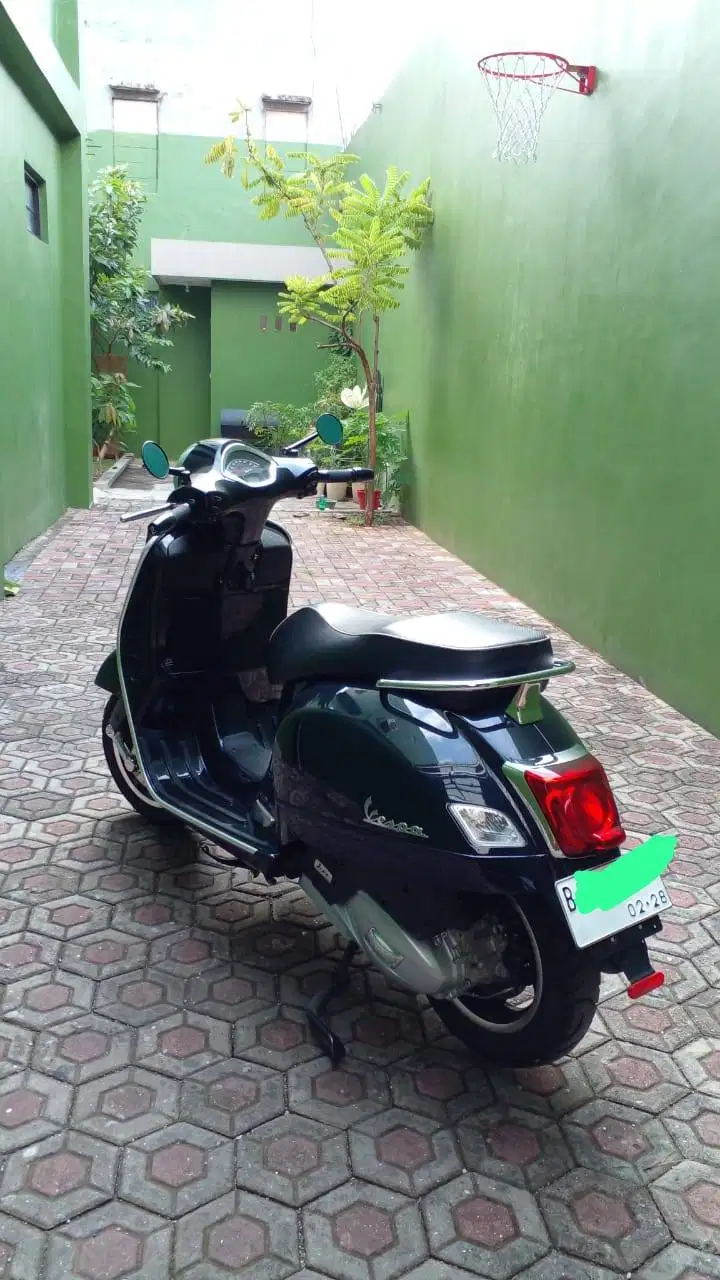 Vespa GTS 150 Super 2023