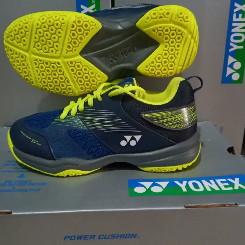 Yonex PC 37 Original