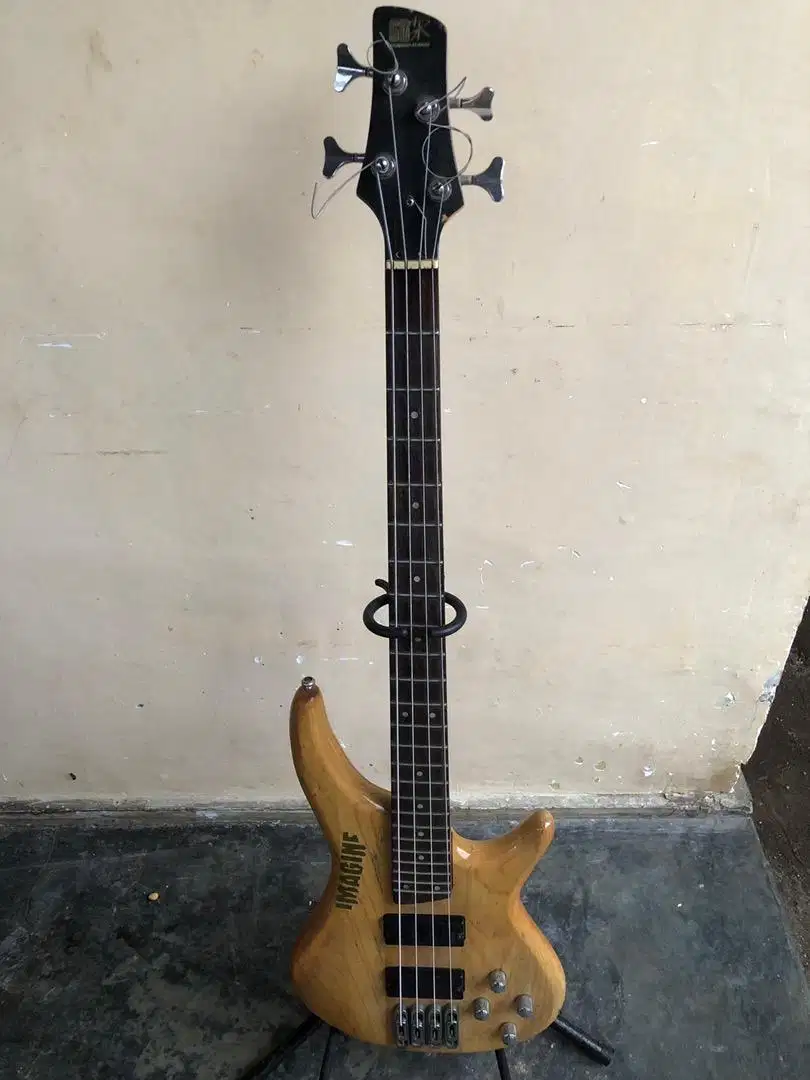 Gitar bass Ibanez SDGR