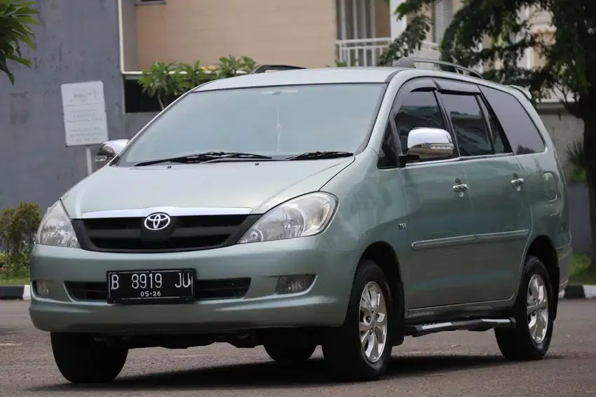 Kijang Innova V At 2005