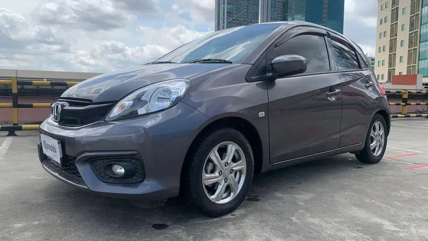 Pajak Panjang - Honda Brio Satya 1.2 E Bensin-AT 2017