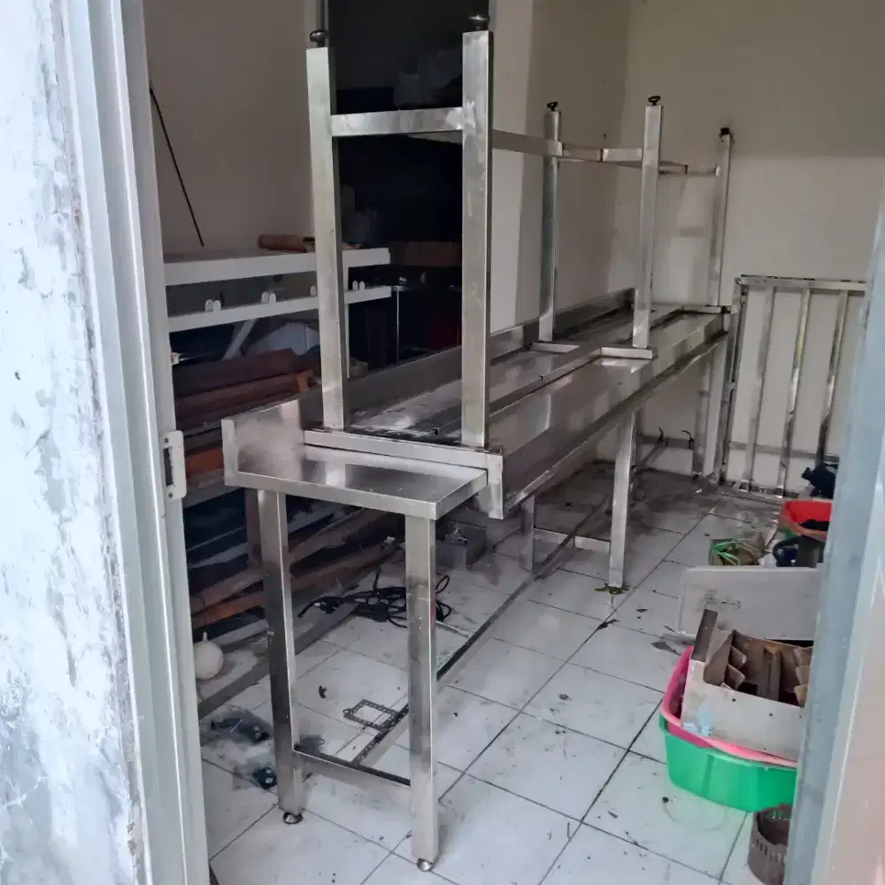 Meja Panjang Stainless Steel 201 Ukuran 300x46xT80 Tebal 1 Mm