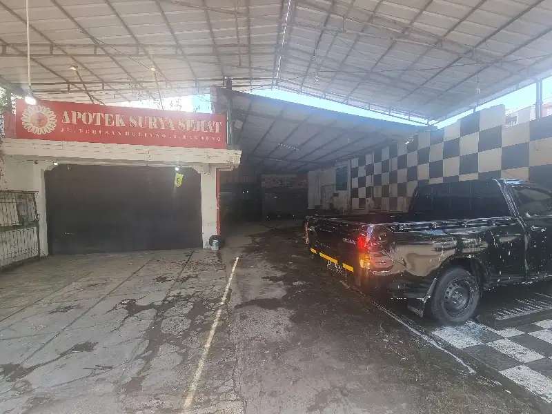 ruang usaha , gudang, ruko di holis cigondewah disewakan