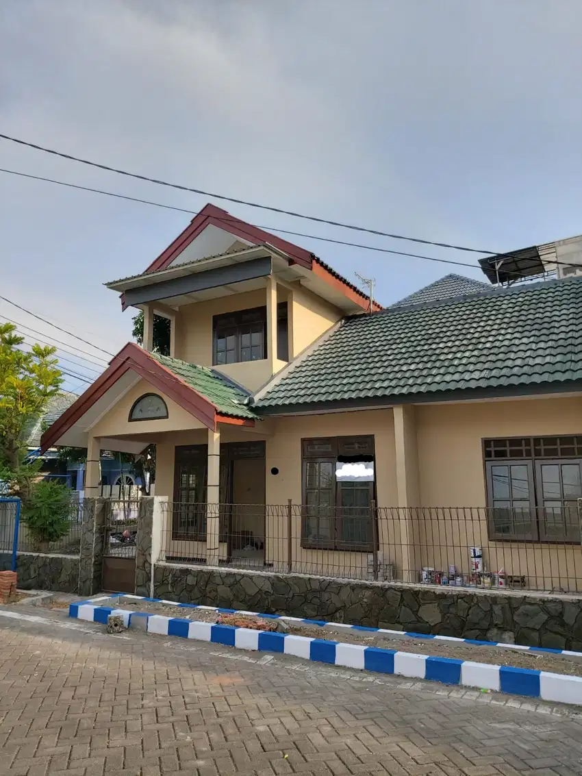 Rumah Pojok 2 Lantai, perum Taman Pinang, Sidoarjo Kota