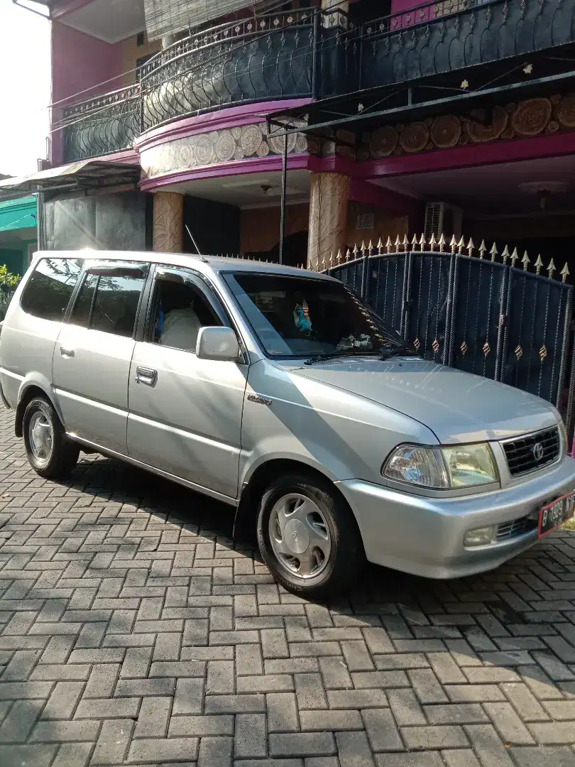 Dijual kijang lgx tahun 2002