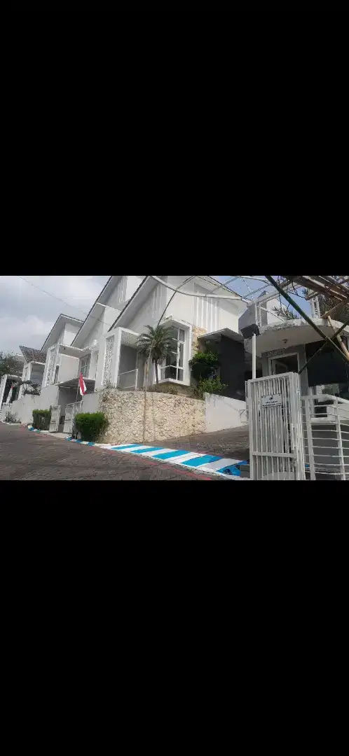 Rumah bagus seperti Villa