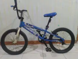 Sepeda BMX plazzo