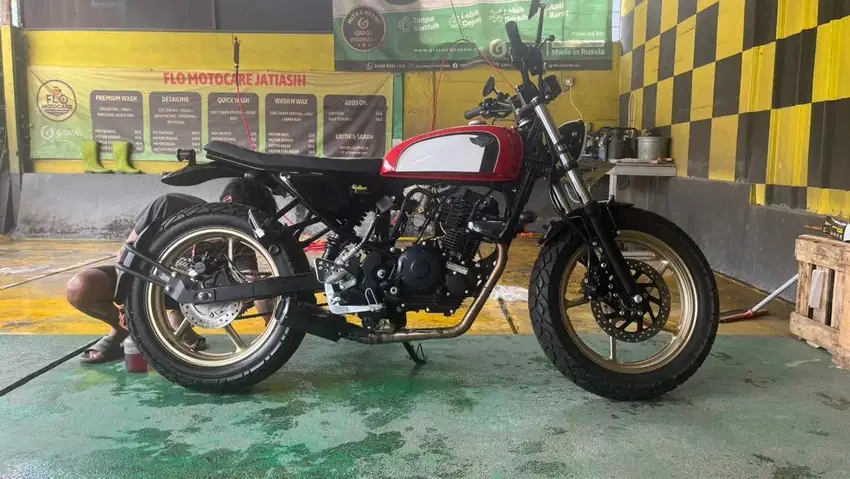 Yamaha Costom Tracker