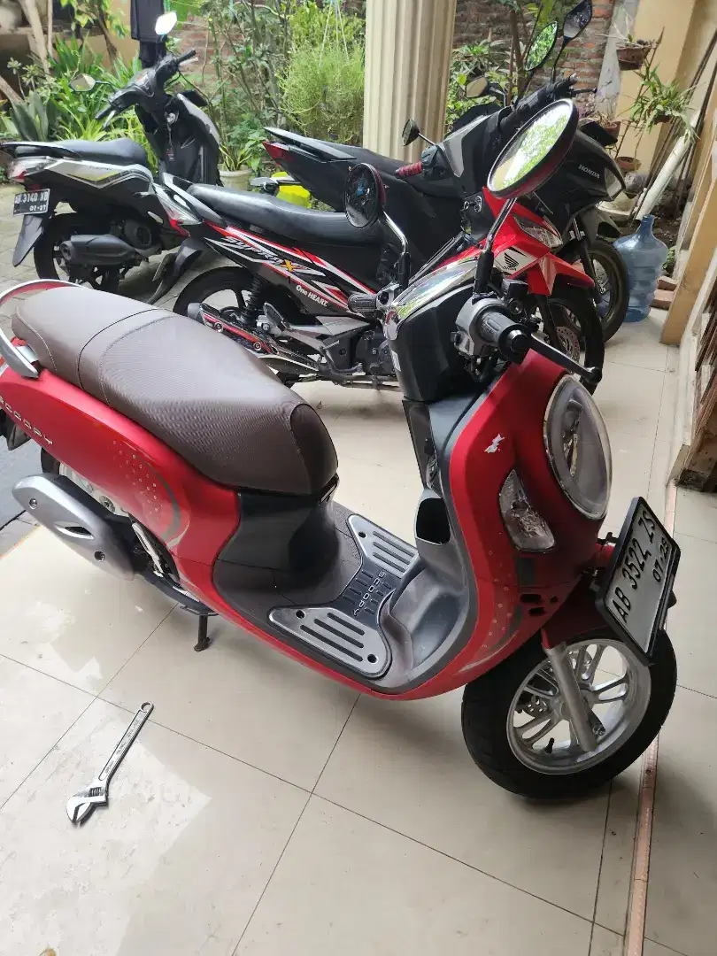 Scoopy keyless merah 2024 Gbm