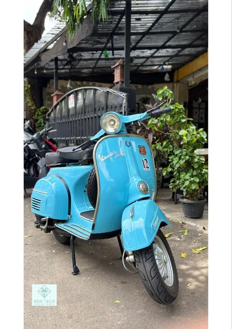 Vespa super 71 pala bulat