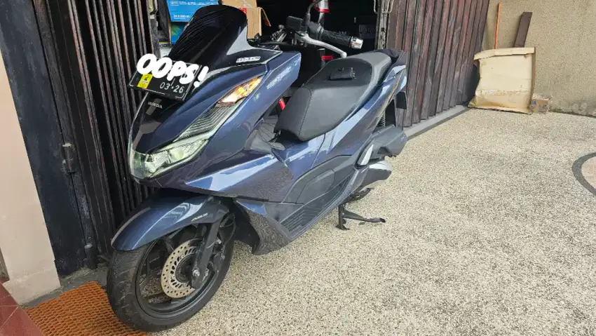 Honda PCX 160 ABS 2021 KM 8000 perak jarang pakai