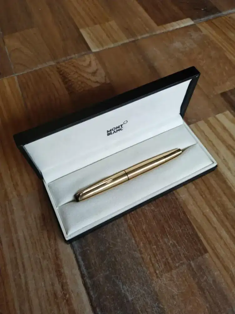 Montblanc meistererstuck pen pulpen solitaire black gold mewah