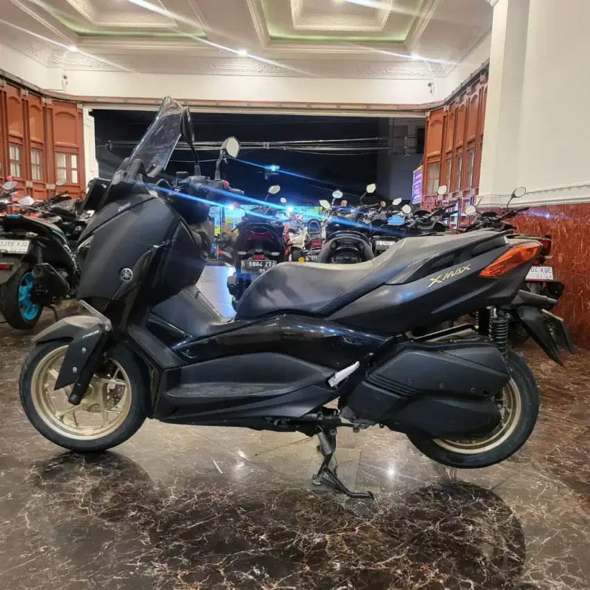 XMAX 250CC  /GARANSI MESIN DAN FREE SERVICE 6X