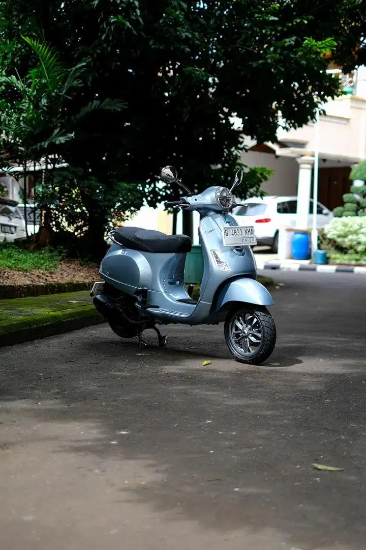 PIAGGIO VESPA MATIC LX 125 IGET FACELIFT 2023 MURAH BERGARANSI